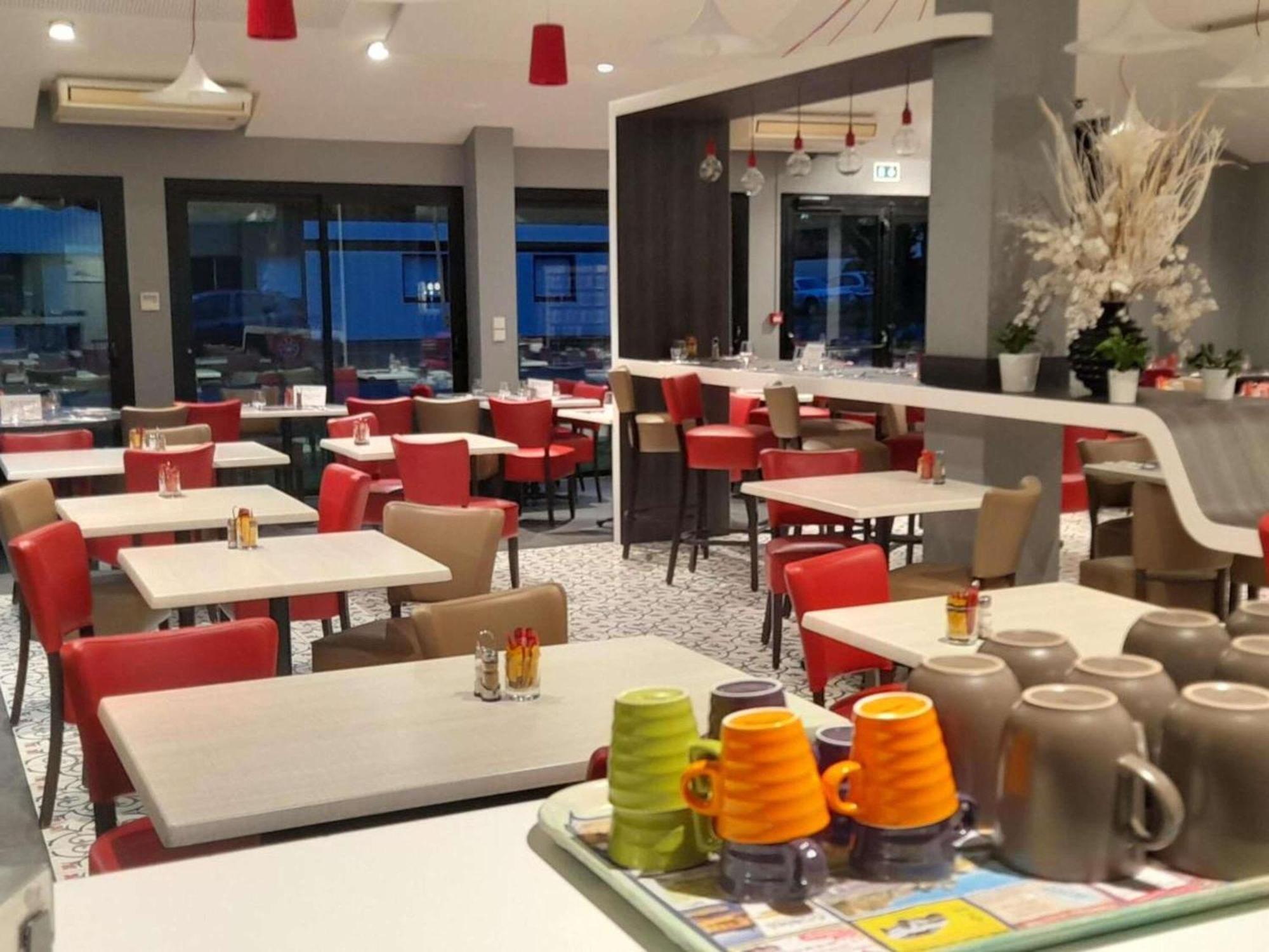Ibis Styles Segre Hotell Exteriör bild