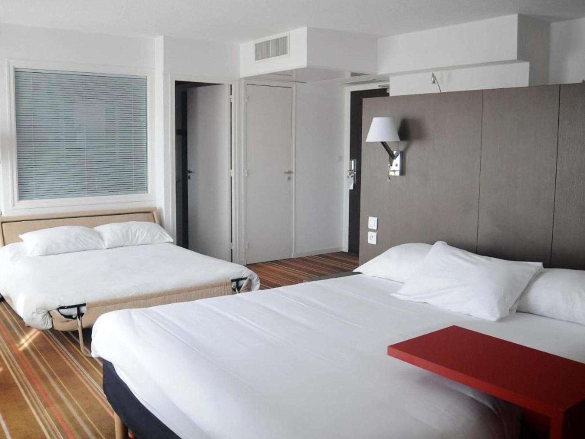 Ibis Styles Segre Hotell Exteriör bild