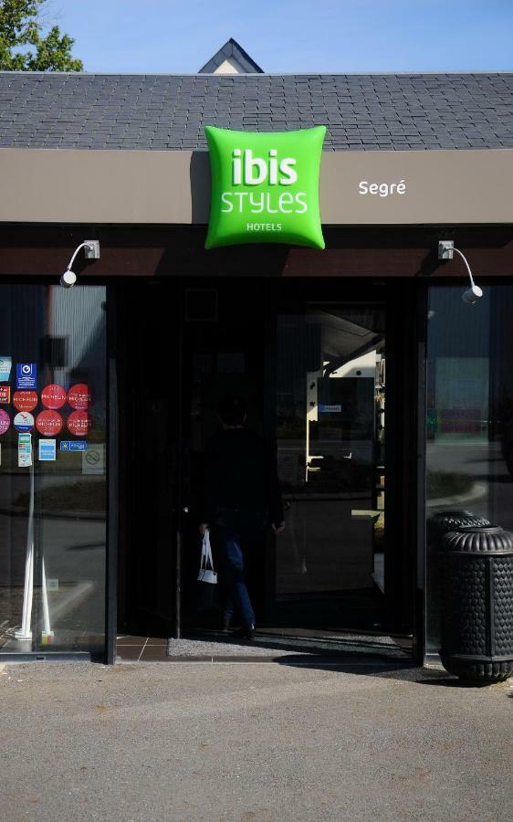 Ibis Styles Segre Hotell Exteriör bild