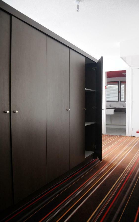 Ibis Styles Segre Hotell Exteriör bild