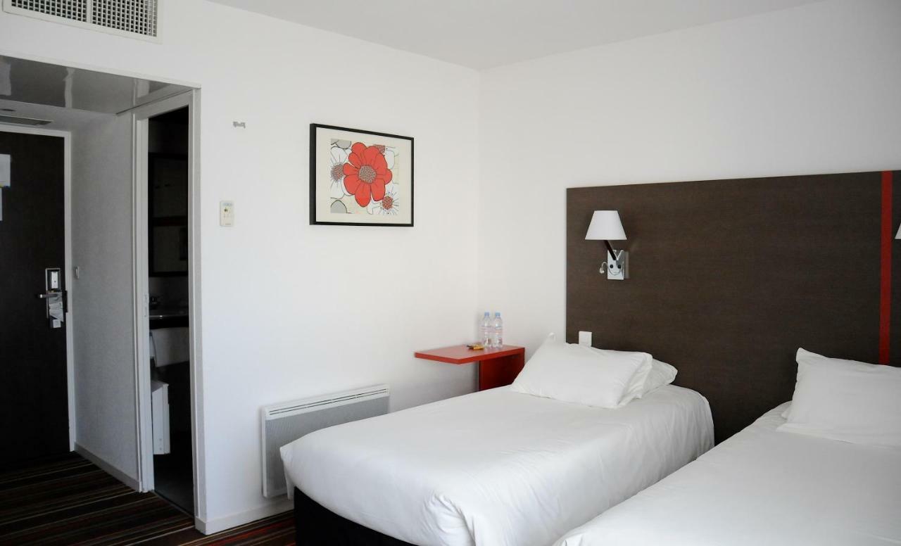 Ibis Styles Segre Hotell Exteriör bild